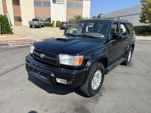Used 2000 Toyota 4Runner Sport image 4