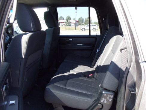Used 2016 Ford Expedition EL XL image 18