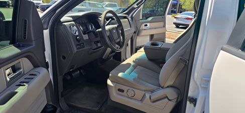 Used 2010 Ford F150 XLT image 23