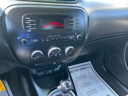 Used 2015 Kia Soul image 8