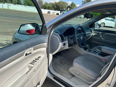 Used 2008 Saturn Outlook XR image 4