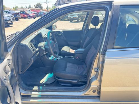 Used 2003 Saturn L-Series L200 image 9
