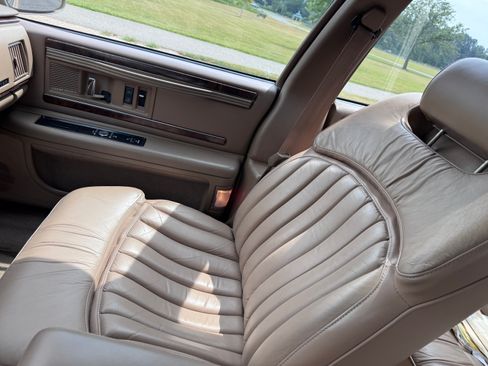 Used 1996 Buick Roadmaster Estate image 13