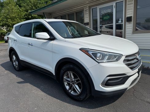 Used 2018 Hyundai Santa Fe Sport image 2