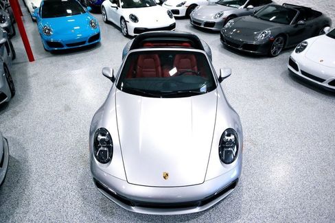 Used 2021 Porsche 911 Targa 4S image 16