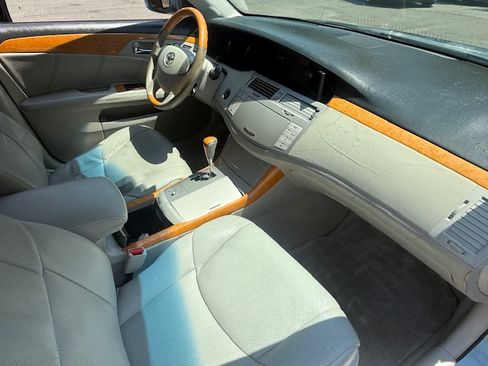 Used 2007 Toyota Avalon Limited image 11