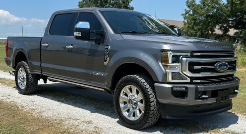Used 2021 Ford F250 Platinum image 1