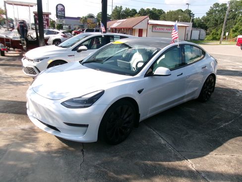 Used 2021 Tesla Model 3 Performance image 28
