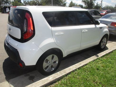 Used 2016 Kia Soul image 5