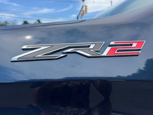 Used 2022 Chevrolet Silverado 1500 ZR2 image 11