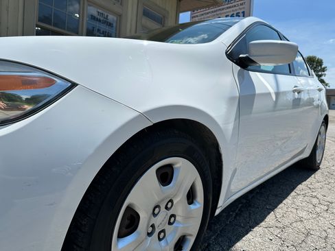 Used 2016 Dodge Dart SE image 9