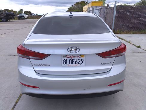 Used 2017 Hyundai Elantra Limited image 6