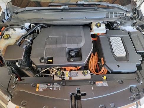 Used 2015 Chevrolet Volt Premium image 25