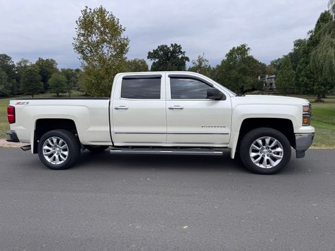 Used 2014 Chevrolet Silverado 1500 LTZ Z71 image 34