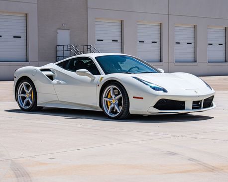Used 2018 Ferrari 488 GTB image 9