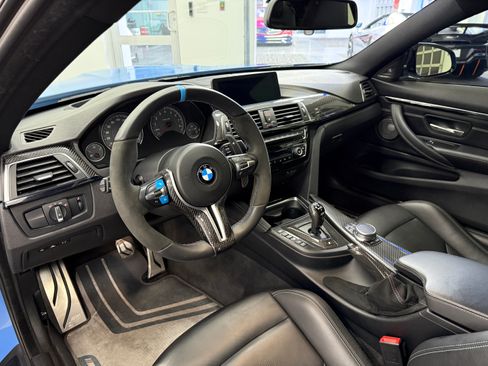 Used 2018 BMW M4 Competition image 21