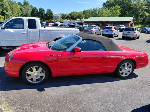 Used 2002 Ford Thunderbird image 4