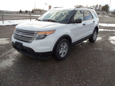 Used 2014 Ford Explorer XLS image 3