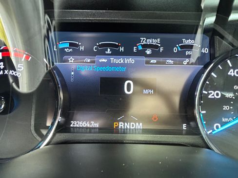 Used 2021 Ford F250 Lariat image 11