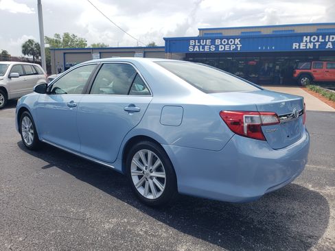 Used 2013 Toyota Camry XLE image 5