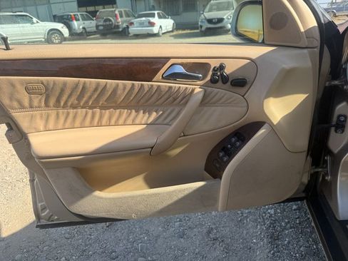Used 2003 Mercedes-Benz C 240 image 6