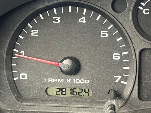 Used 2009 Ford Ranger XLT image 7