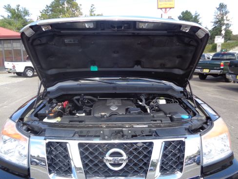 Used 2012 Nissan Titan SV image 62