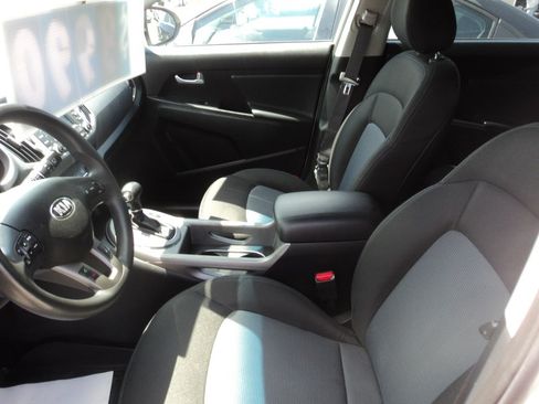 Used 2016 Kia Sportage LX image 5