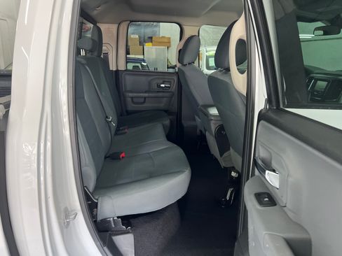 Used 2017 RAM 1500 SLT image 14