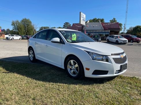 Used 2014 Chevrolet Cruze LT image 4