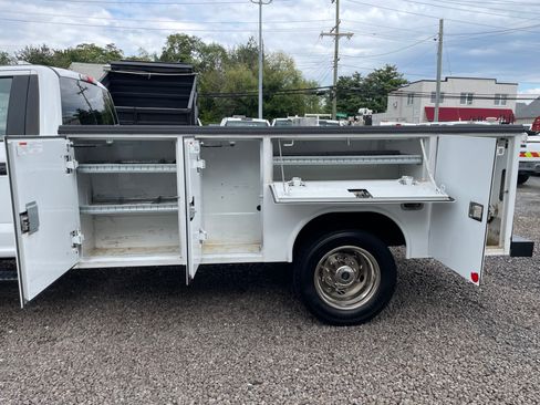 Used 2018 Ford F450 image 7