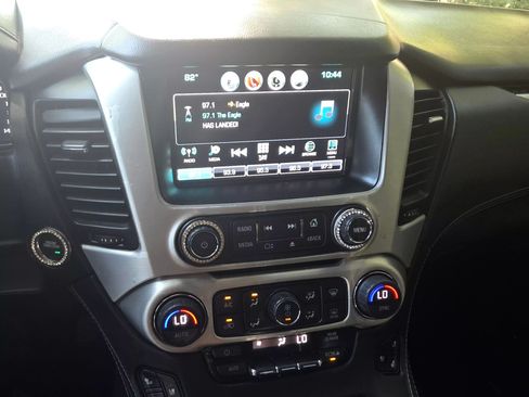 Used 2017 GMC Yukon SLT image 18