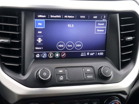 Used 2021 GMC Acadia SLE image 32