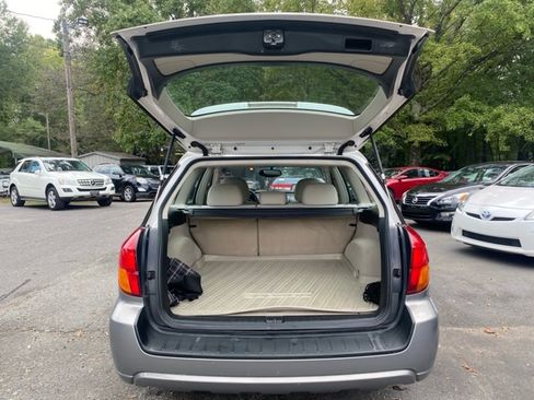 Used 2005 Subaru Outback 2.5i image 28