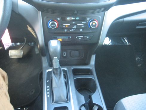 Used 2017 Ford Escape SE image 10