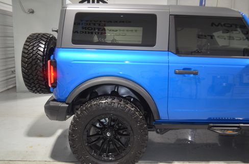 Used 2021 Ford Bronco Badlands image 8