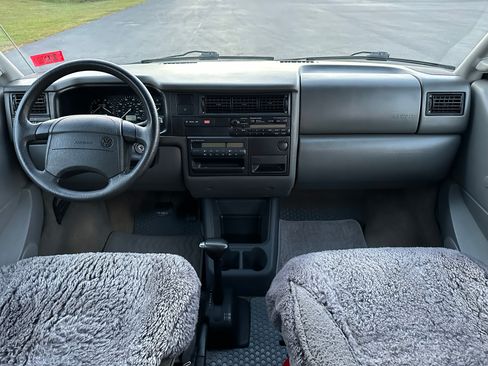 Used 1999 Volkswagen Eurovan GLS image 51