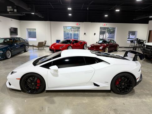 Used 2015 Lamborghini Huracan LP 610-4 image 3
