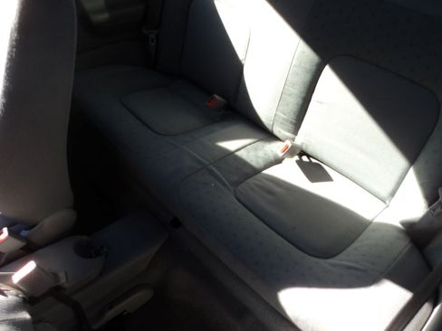 Used 1998 Volkswagen Beetle image 6