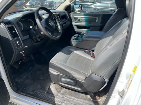 Used 2017 RAM 1500 Express image 6