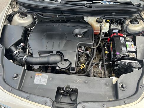 Used 2012 Chevrolet Malibu LT image 14