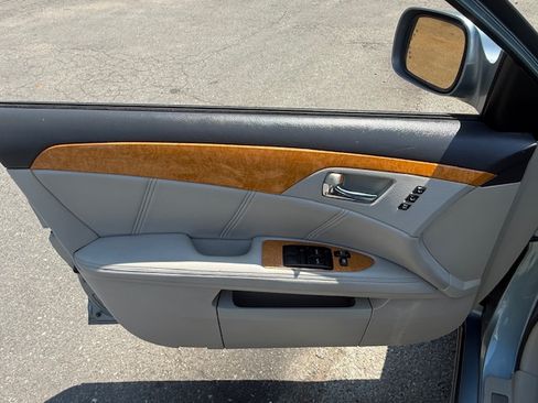 Used 2007 Toyota Avalon Limited image 7