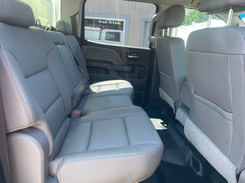 Used 2018 Chevrolet Silverado 2500 image 15