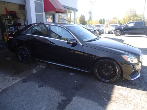 Used 2014 Mercedes-Benz E 350 Sport image 4