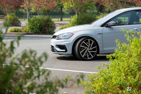 Used 2019 Volkswagen Golf R image 85