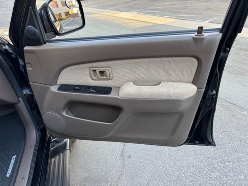 Used 2000 Toyota 4Runner Sport image 26