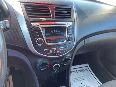 Used 2016 Hyundai Accent SE image 12
