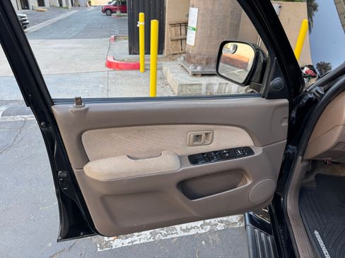 Used 2000 Toyota 4Runner Sport image 14
