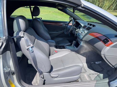 Used 2006 Toyota Solara SLE image 17