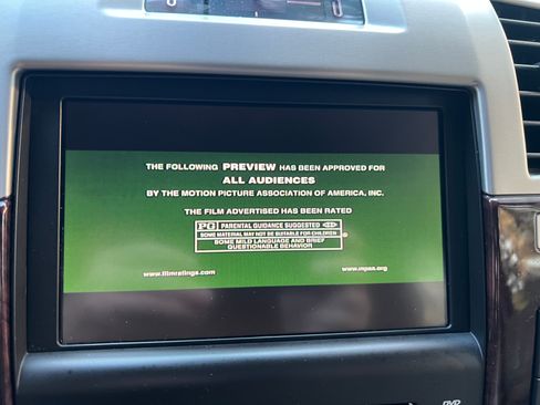 Used 2009 Cadillac Escalade Luxury image 31